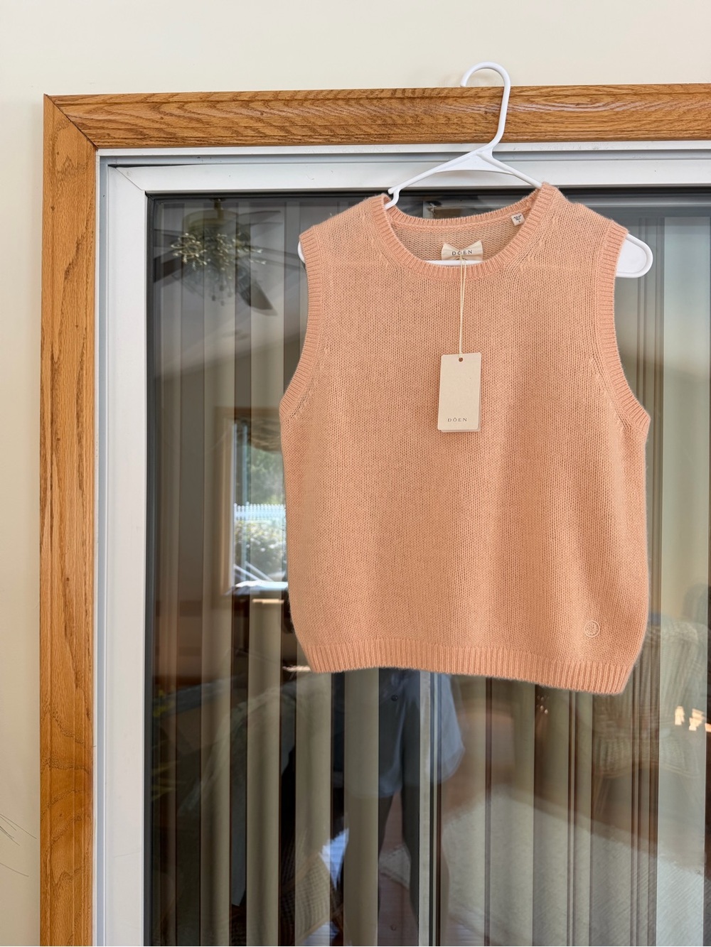 NWT Doen Louden Cashmere, Peach Knit Sleeveless Sweater